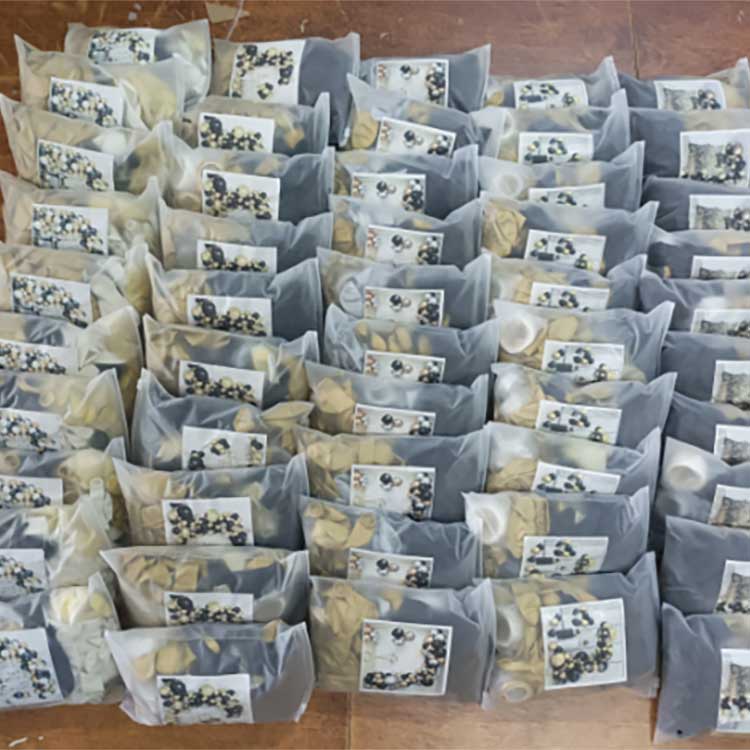 Football Themed Balloon Arch Kit4