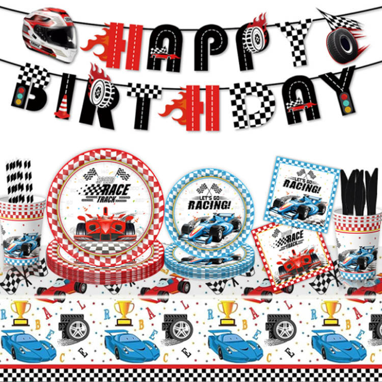 Set di piatti a tema da corsa